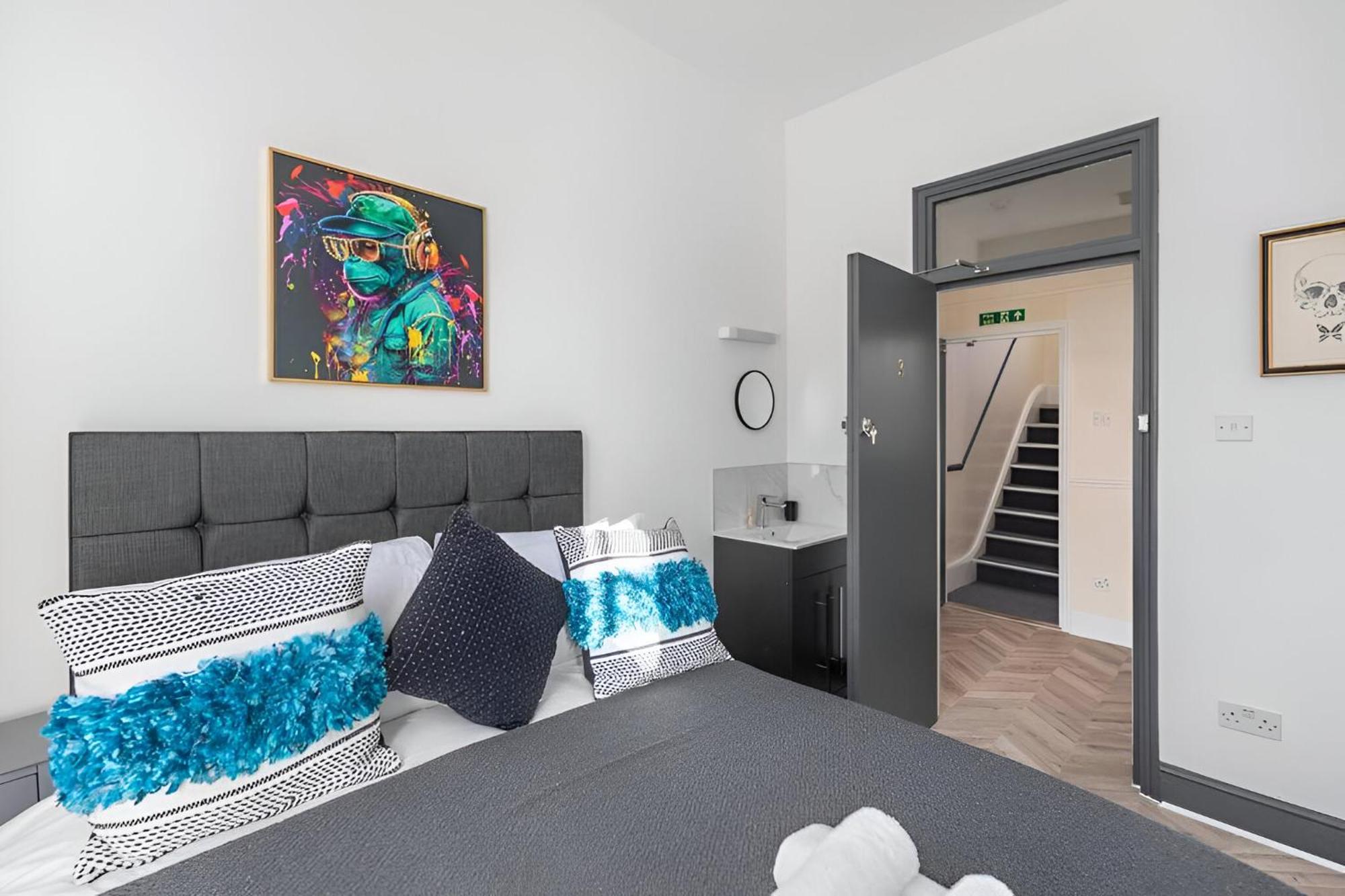 Appartamento 8br Gem In Prime Location Perfect For Group